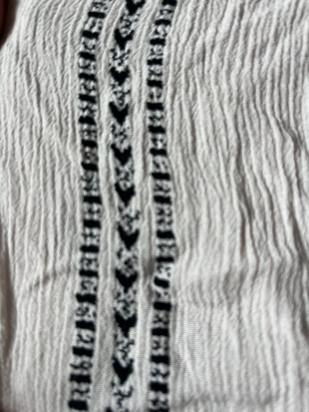 EUC Como Black 100% Rayon Festival Crop Top Blouse Ecru Striped Hearts Small - Picture 4 of 9
